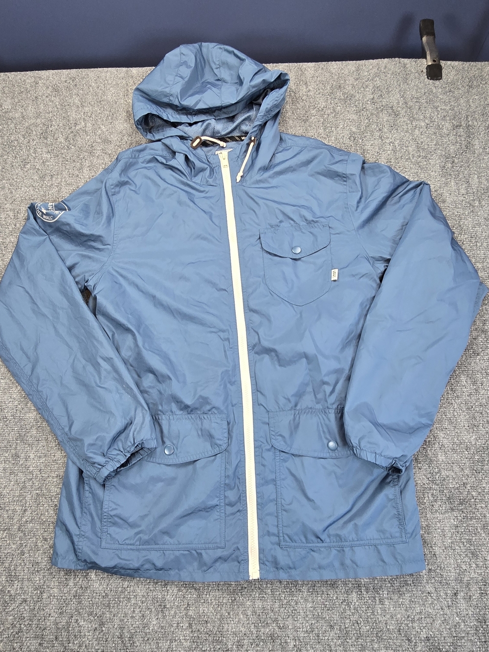 Vans Joel Tudor Collection Mens M Blue Hooded Windbreaker Jacket Surf